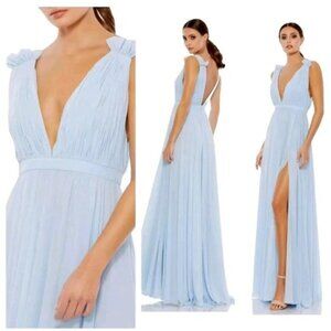 New Mac Duggal Pleated Chiffon‎ Sleeveless Powder Blue V-Neck Gown Dress P5751